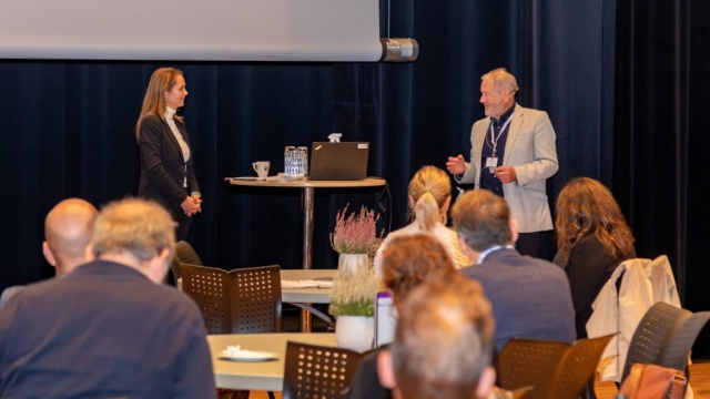 Fosenbrukonferansen 2020 - Linda Hofstad Helleland (Distrikts- og digitaliseringsminister) og Olav Ellevset (dgl. leder Fosenbrua AS)